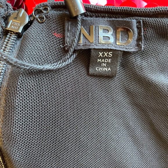 NBD Bexley Sequin Shift Dress In Raspberry Red Size XXS New - Picture 15 of 16